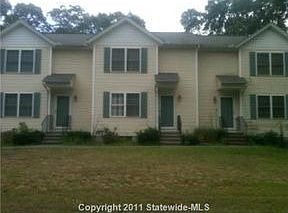 2nd image of 32 Turner St