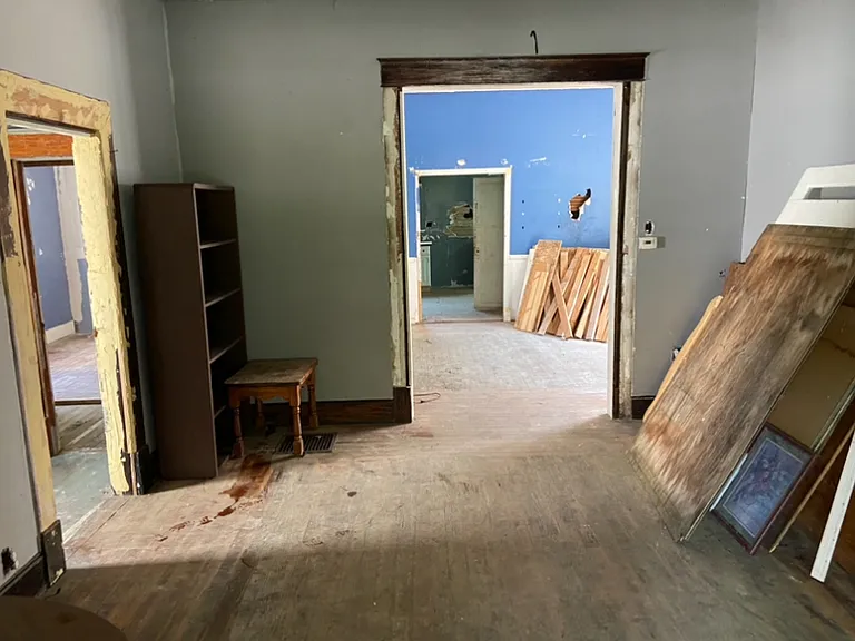 115 N Cherry St — Photo 13
