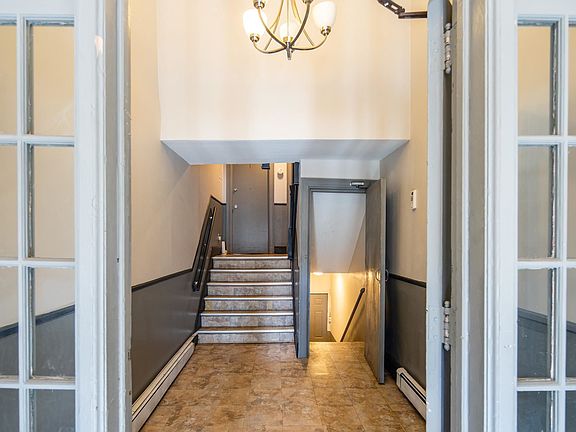 3rd image of 235 Liberty Ave APT 2