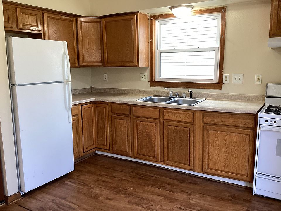 1st image of 6912-14 W Mill Rd #6914