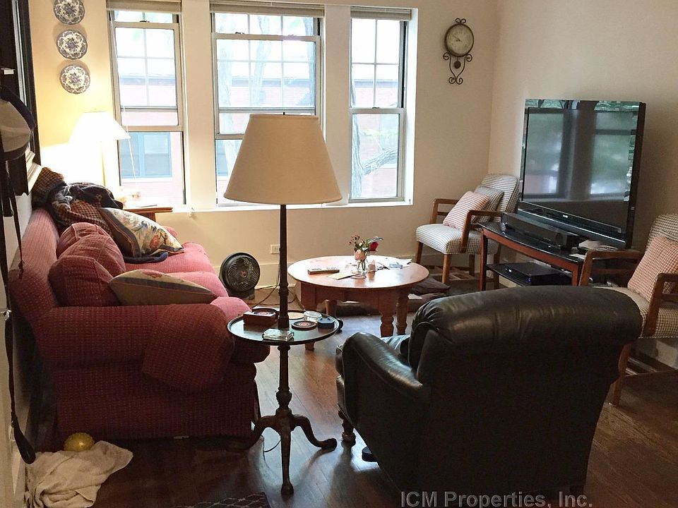 1st image of 3451 N Wolcott Ave #3E