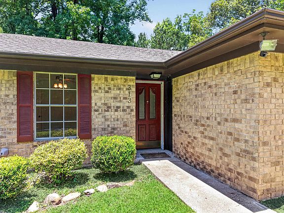 3rd image of 313 Crestwood Dr
