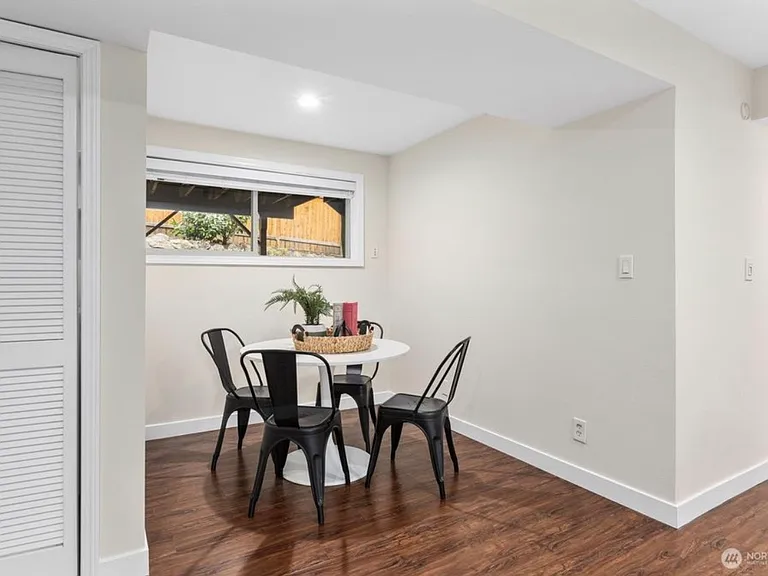 612 153rd Ave NE — Photo 21