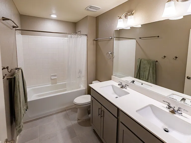 1464 Vantage Pkwy — Photo 38