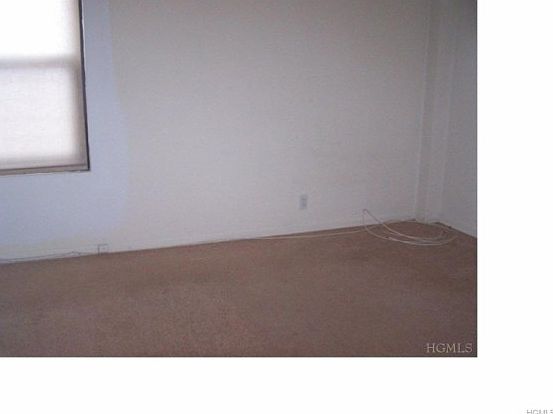 5th image of 181 Pearsall Dr APT 4E