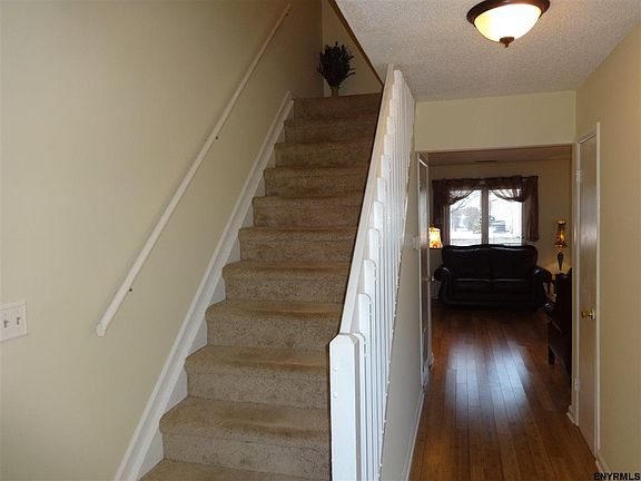 2nd image of 16 Derby Dr