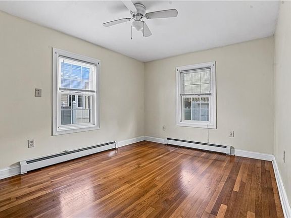 5th image of 377 Vine St