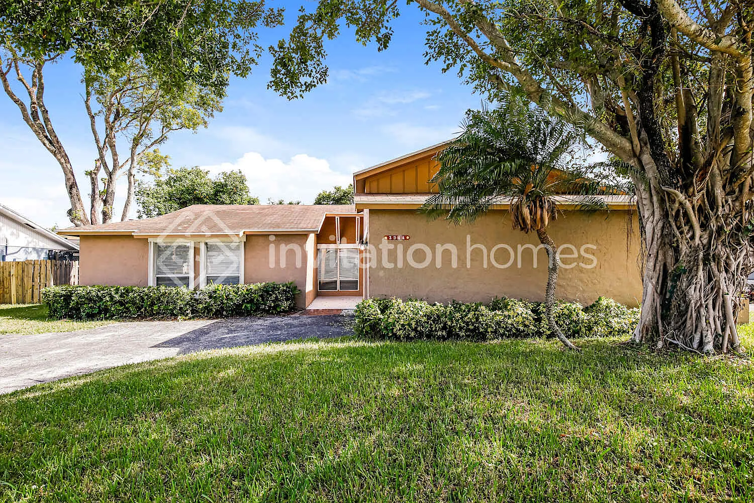3944 NW 2nd Ct Deerfield Beach, FL 33442 — Photo 1