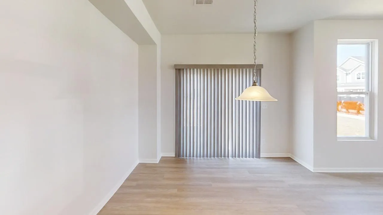 2 bed, 2.5 bath, 2086 sqft, $2,900 — Photo 4