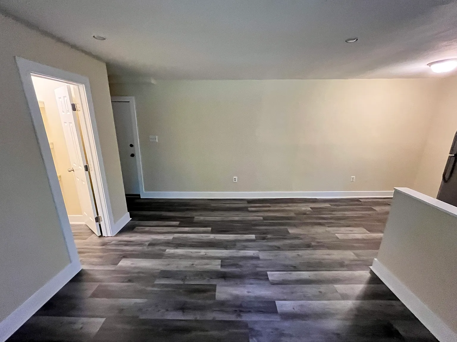 Studio, 500 sqft, $1,350 — Photo 4