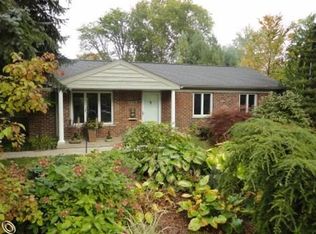 1577 Derby Rd, Birmingham, MI 48009