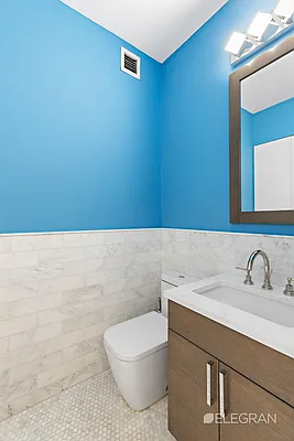 Sold by (Legacy) Elegran | media 21