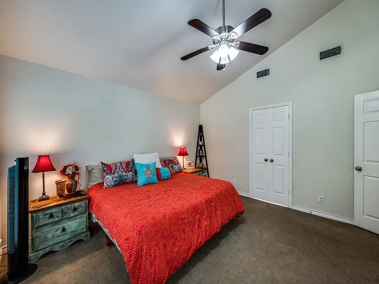 116 Cayuga Trl — Photo 4