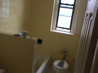 E 182nd St, Bronx, NY 10457