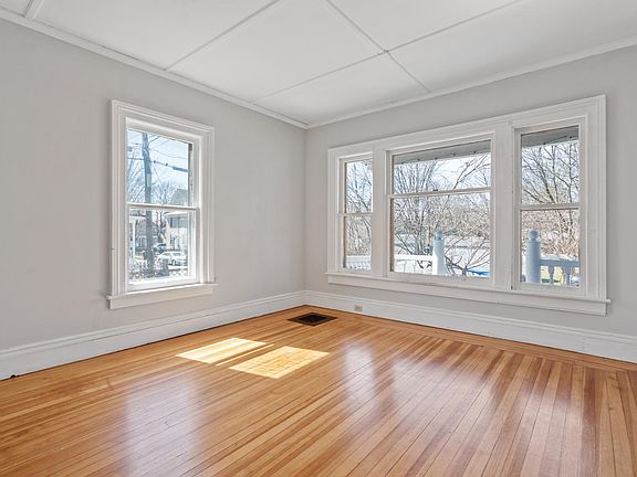 5th image of 6 Russell St