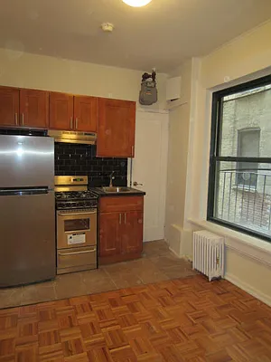 Rented by City Connections Realty | media 7