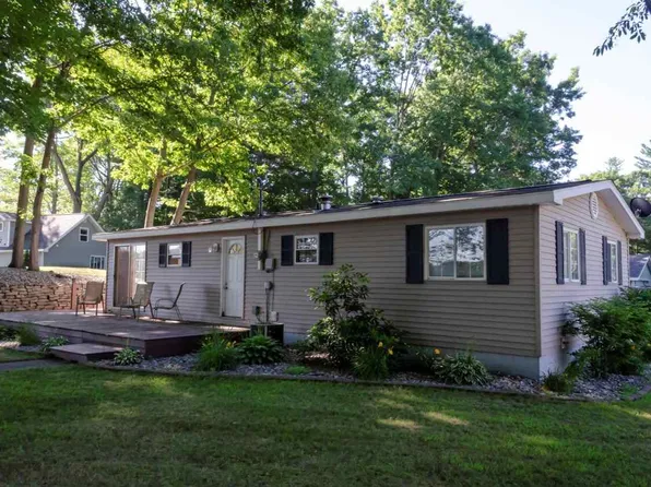 551 W Donald Rd, Sanford, MI 48657