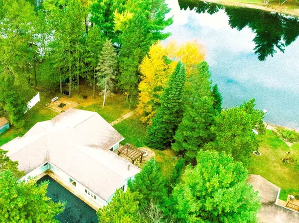 W6316 Tamarack Ct, Neshkoro, WI 54960