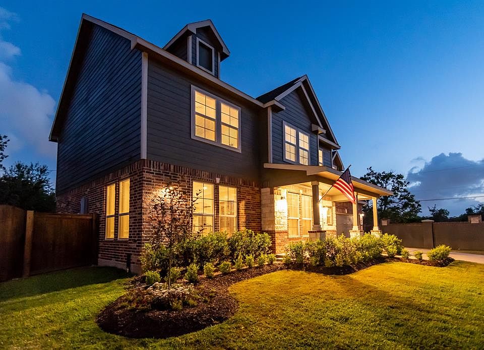 2nd image of 2201 Dove Haven Ln