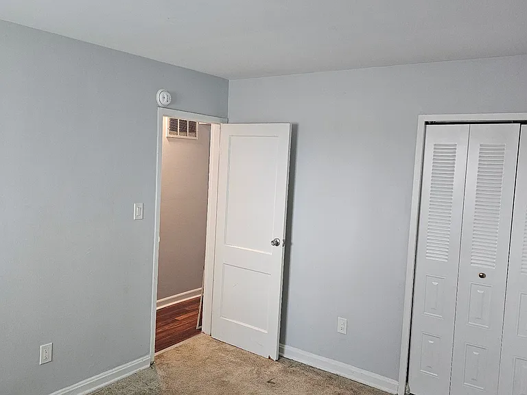 4746 S Capitol Ter SW — Photo 13