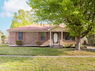 6015 Larkgrove Dr, Louisville, KY