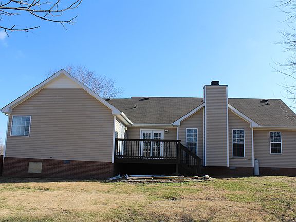 3rd image of 1418 Amy Ave