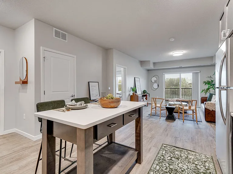 The Westlyn Apartments — Photo 5