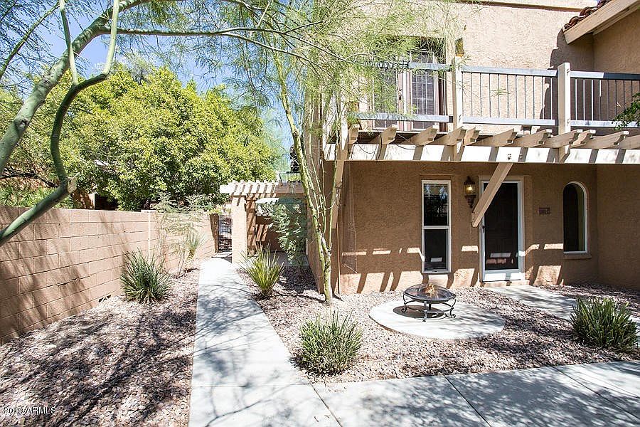 1101 E North Ln Unit 2-1