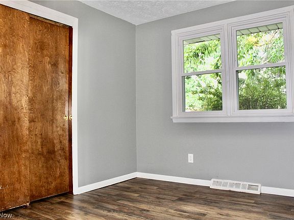 5th image of 1645 California Ave