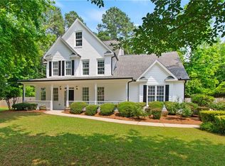 7525 Finley Dr, Gainesville, GA 30506