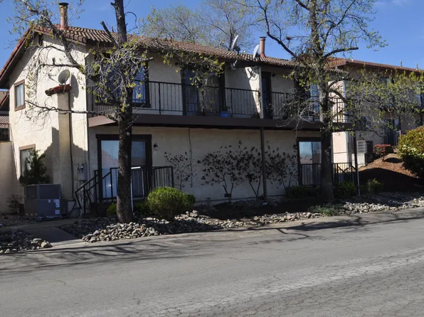 825 Mission Sierra Ct, Redding, CA 96003