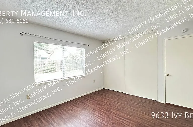 9633 Ivy Bnd — Photo 23