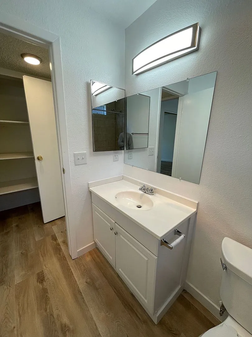221 Elm Ave — Photo 4