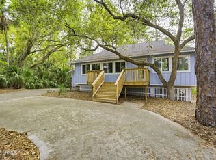 829 Bonito Rd, Saint Helena Island, SC 29920