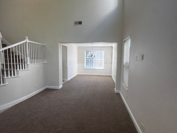 4th image of 511 W Las Brisas Dr