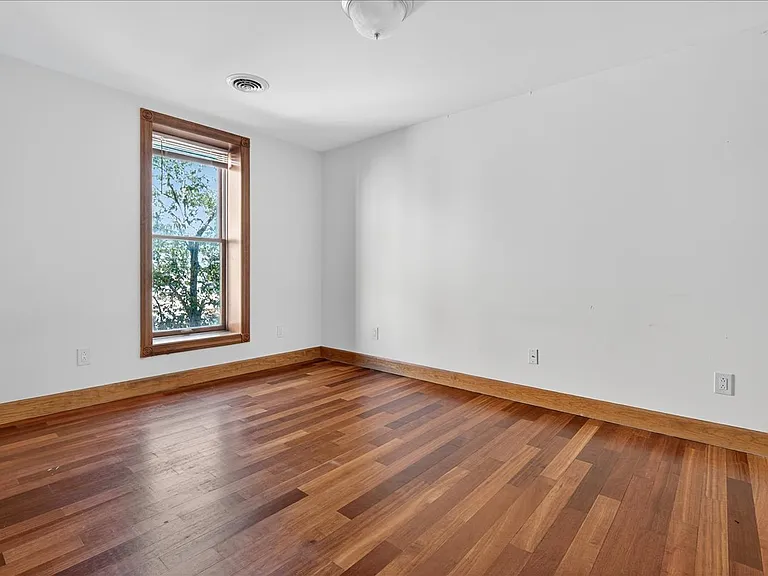 432 Broadway #26 — Photo 11