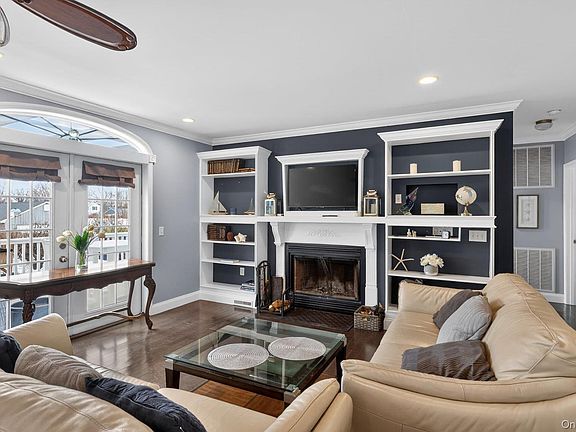 5th image of 108 Awixa Avenue