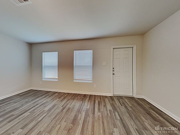 2nd image of 15806 Del Norte Dr