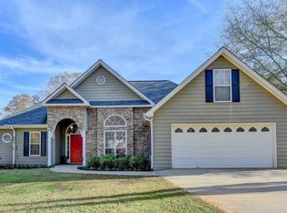 608 Huntington Trce, Winder, GA 30680