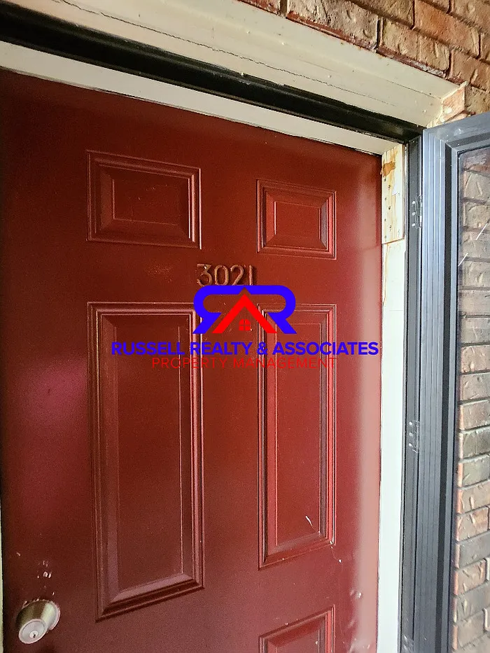 1 bed, 1.0 bath, $775 — Photo 2