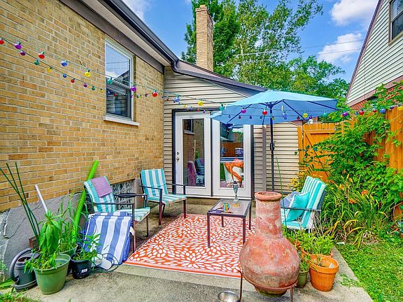 4th image of 7016 Clovernook Ave