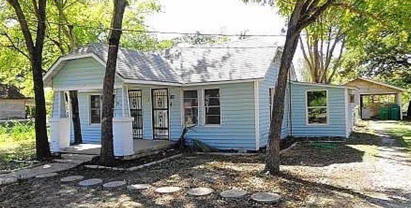 1st image of 118 N Bermuda St