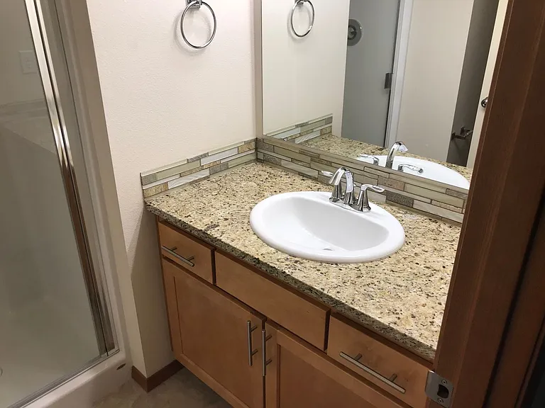 715 Kodiak Ln — Photo 8