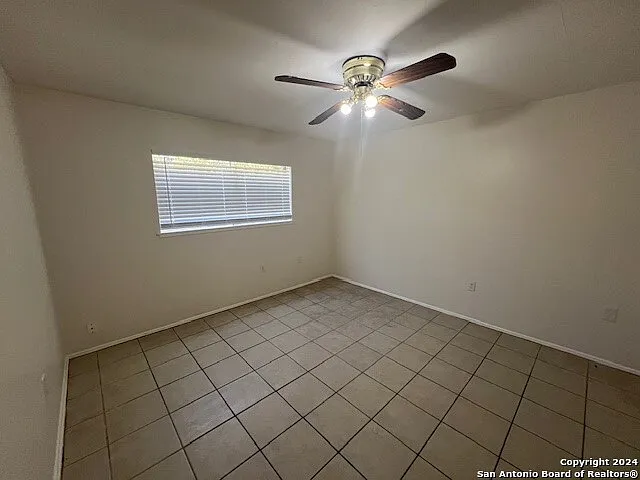 7705 Marigold Trace St — Photo 8