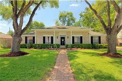 1st image of 10715 Holly Springs Dr