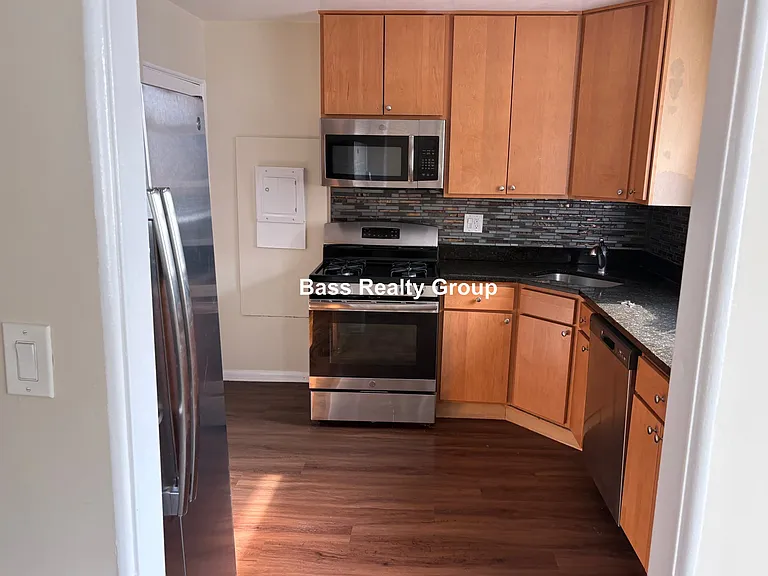 4809 Conrad St #F1 — Photo 13