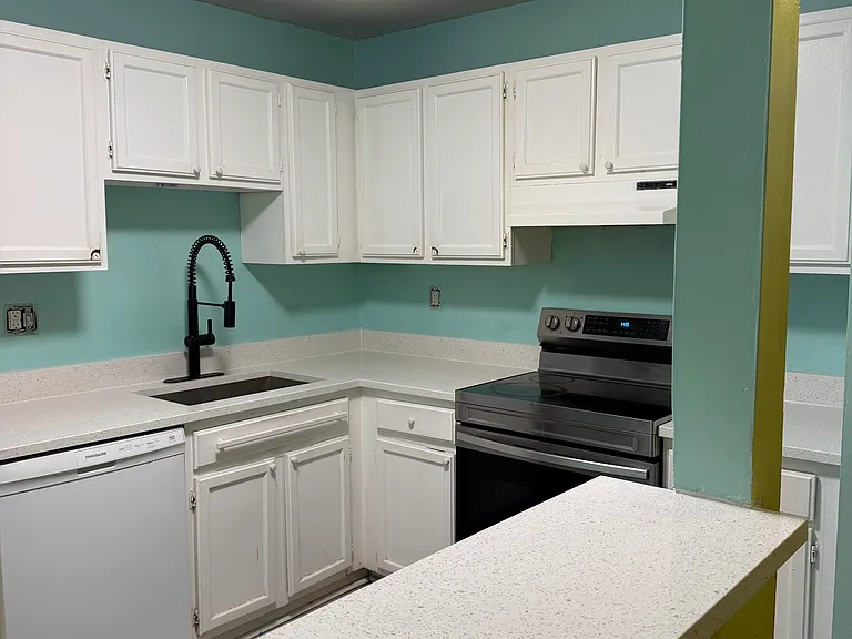 2223 Cromwell Hills Dr #2223 — Photo 26