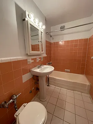 Rented by Urban Real Estate Inc | media 22