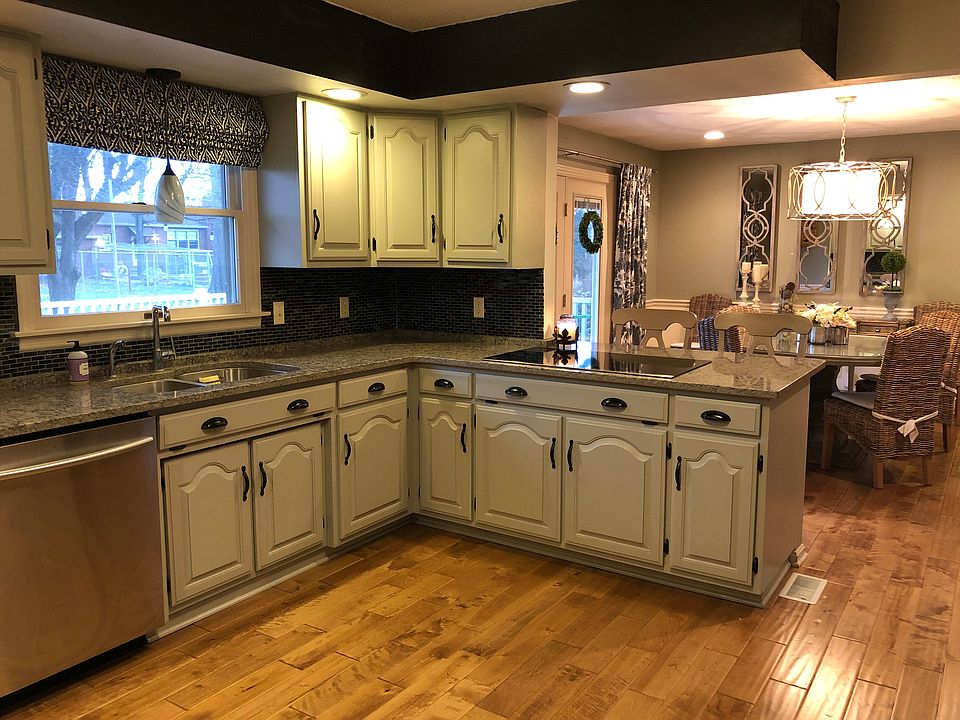 1st image of 1503 N Meadowbrook Dr