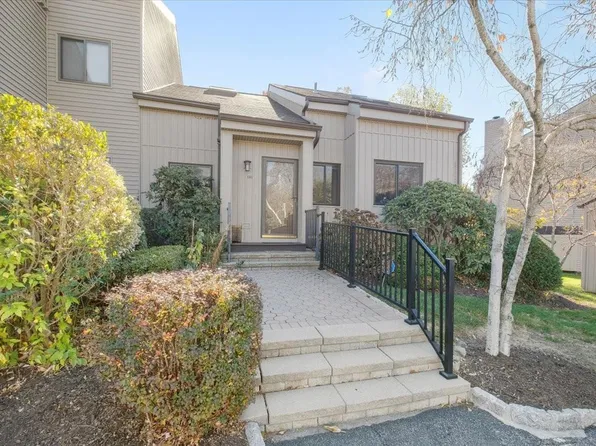 8 Steven Drive #7, Ossining, NY 10562